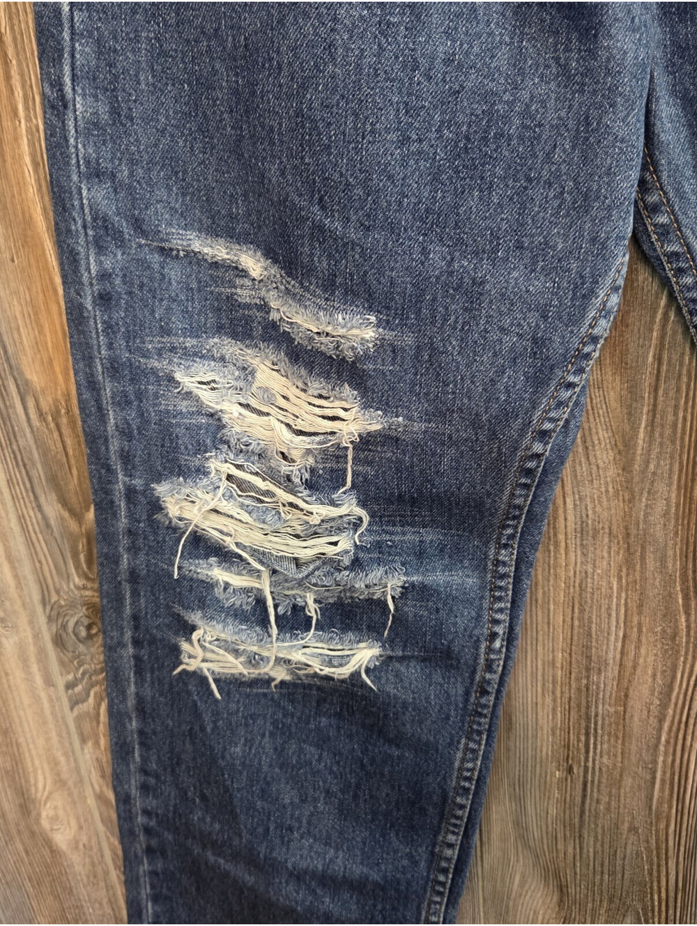 Levi's Denim Blue Jeans 505 Size 34x29 Regular Fit Distress Custom Stars Paint - Picture 5 of 7